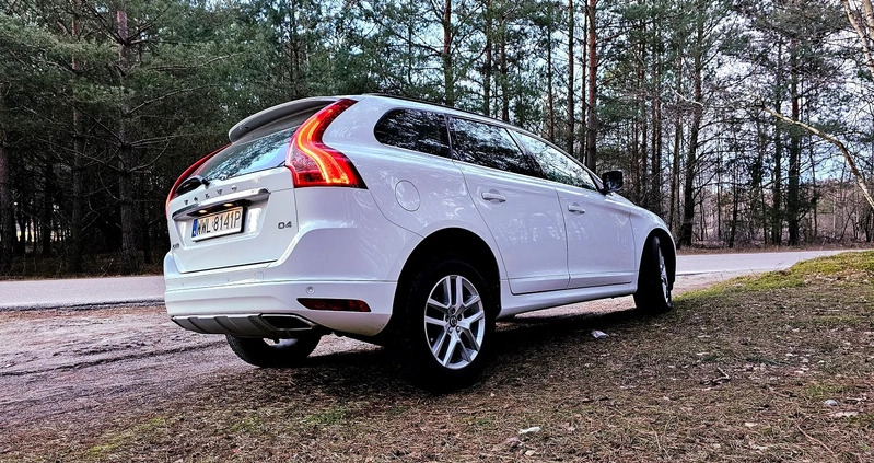 Volvo XC 60 cena 84900 przebieg: 129939, rok produkcji 2016 z Łochów małe 781